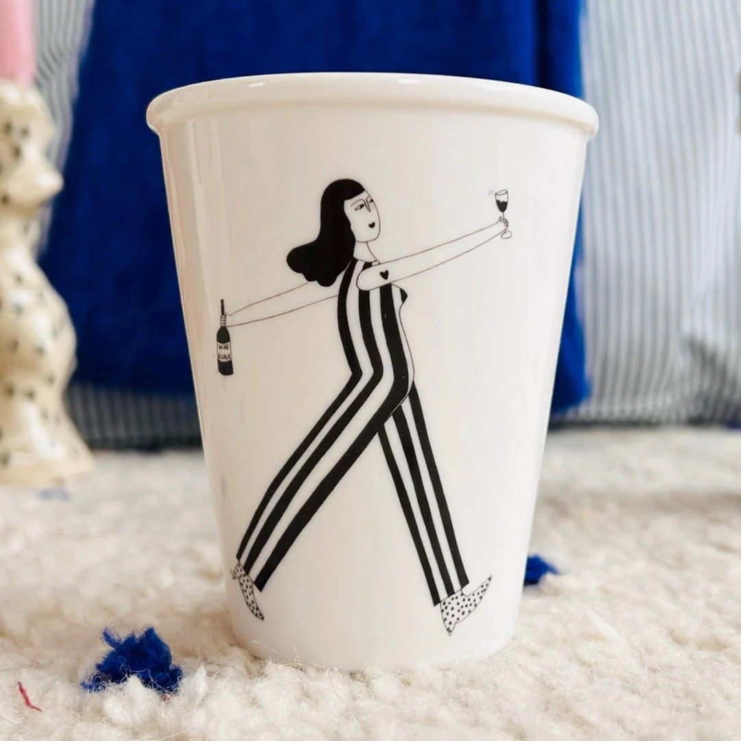 Mug Wine O'Clock Helen b - Maison James Close à Antibes